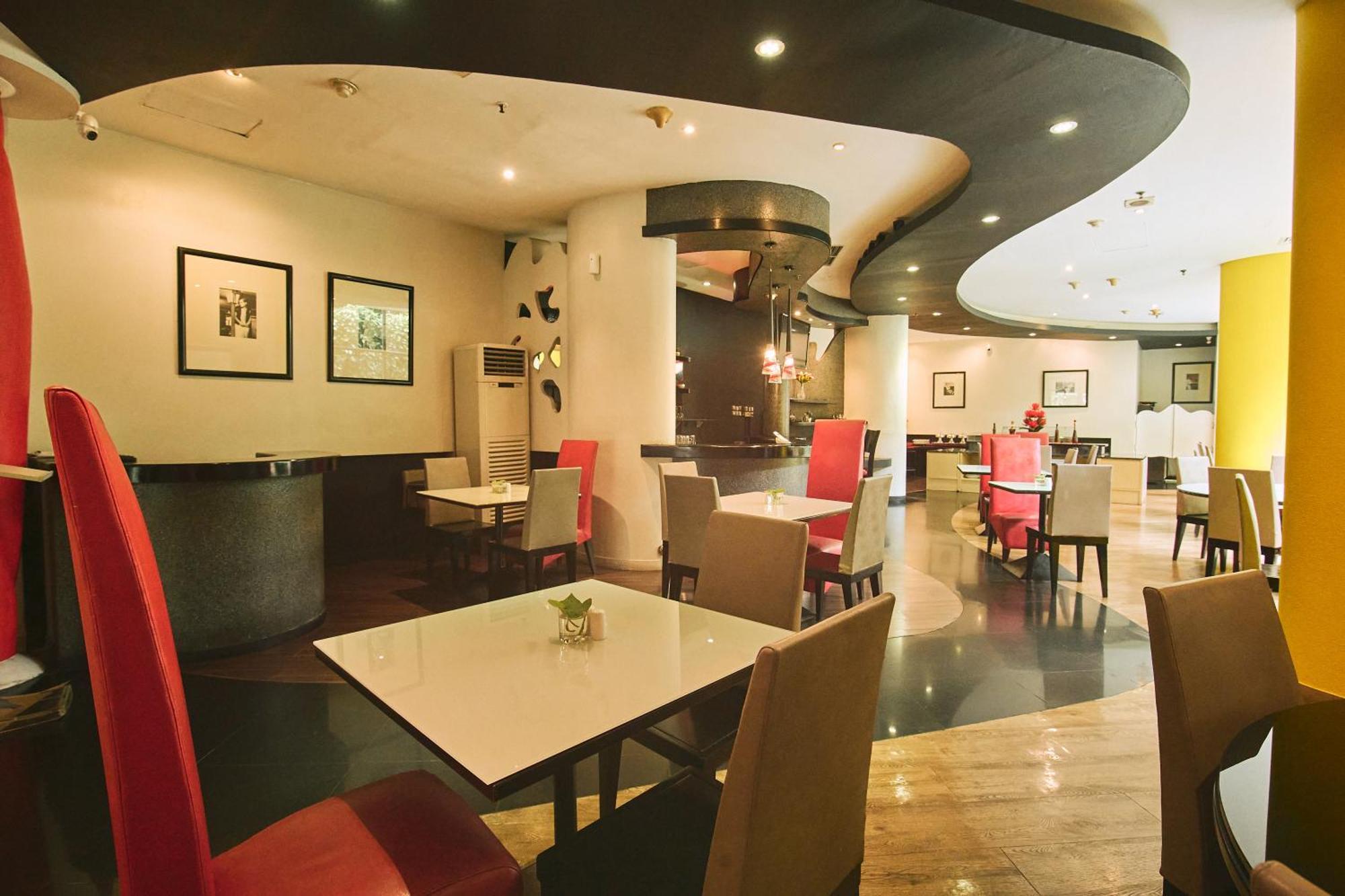 Horison Arcadia Wahid Hasyim Hotel Jakarta Exterior photo